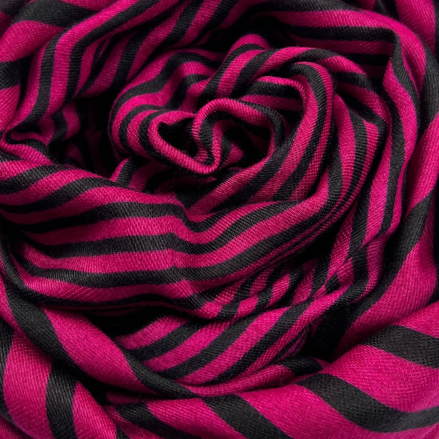 London Scarves - Big maze monogram printed scarf