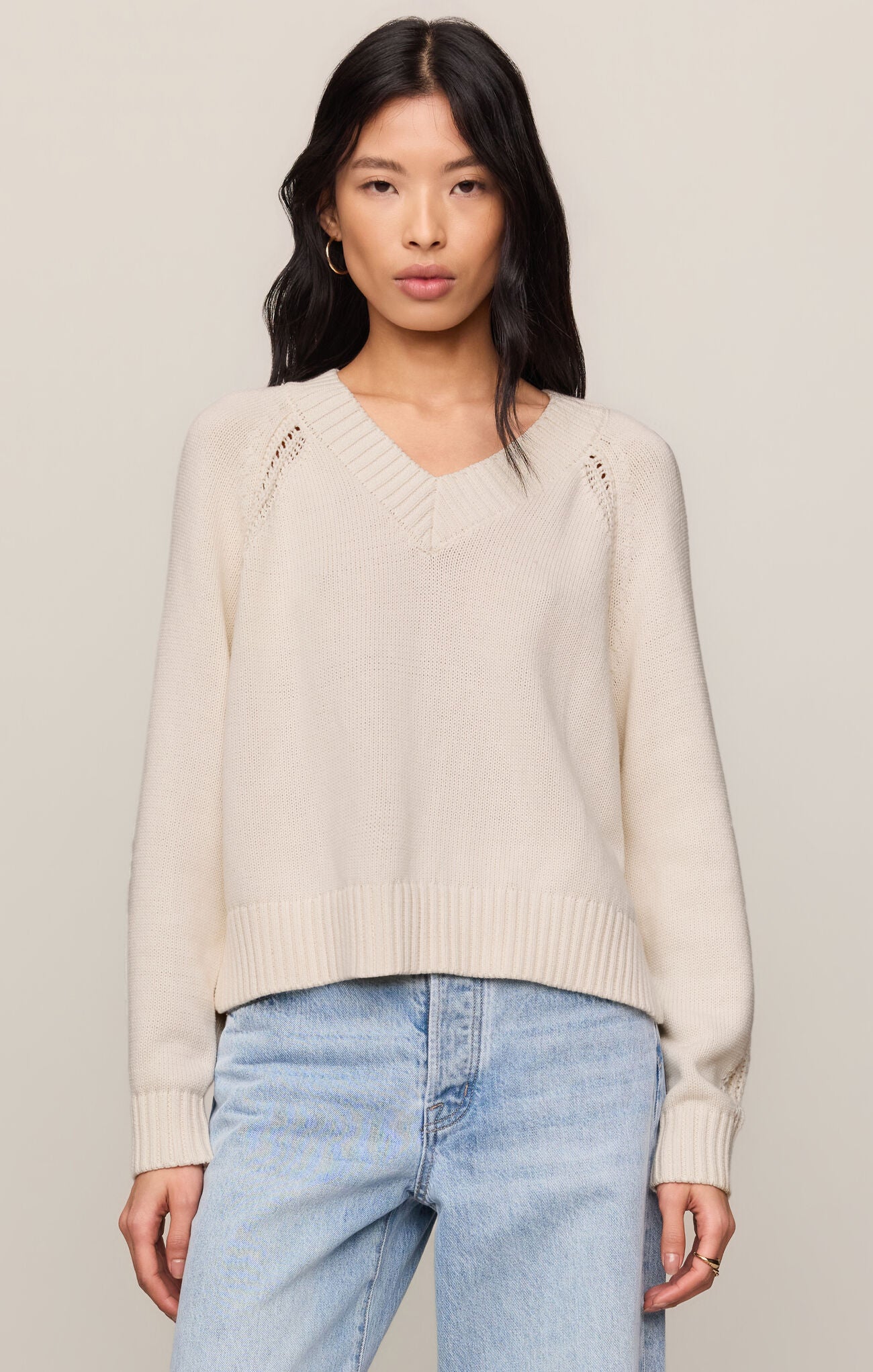 STRATTON V-NECK SWEATER