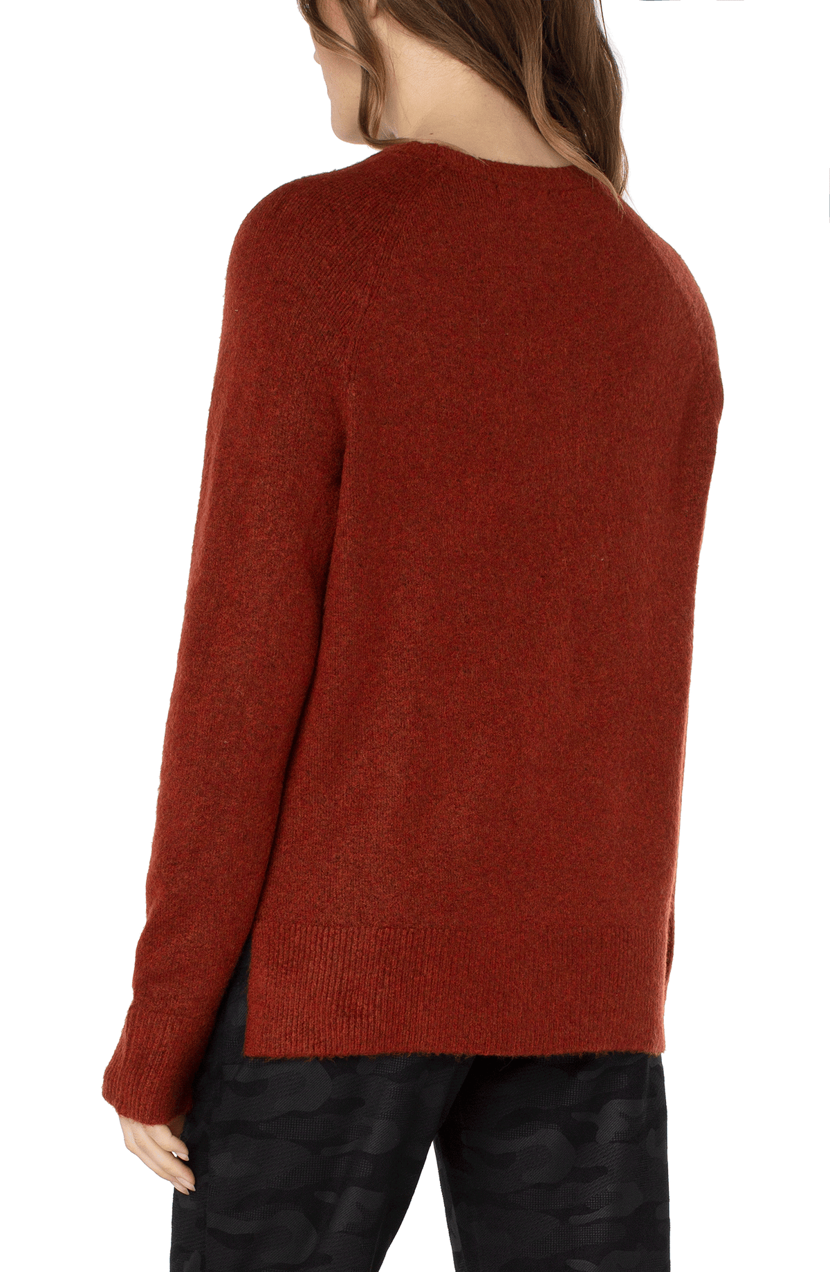 Long sleeve raglan sweater w/ side slit