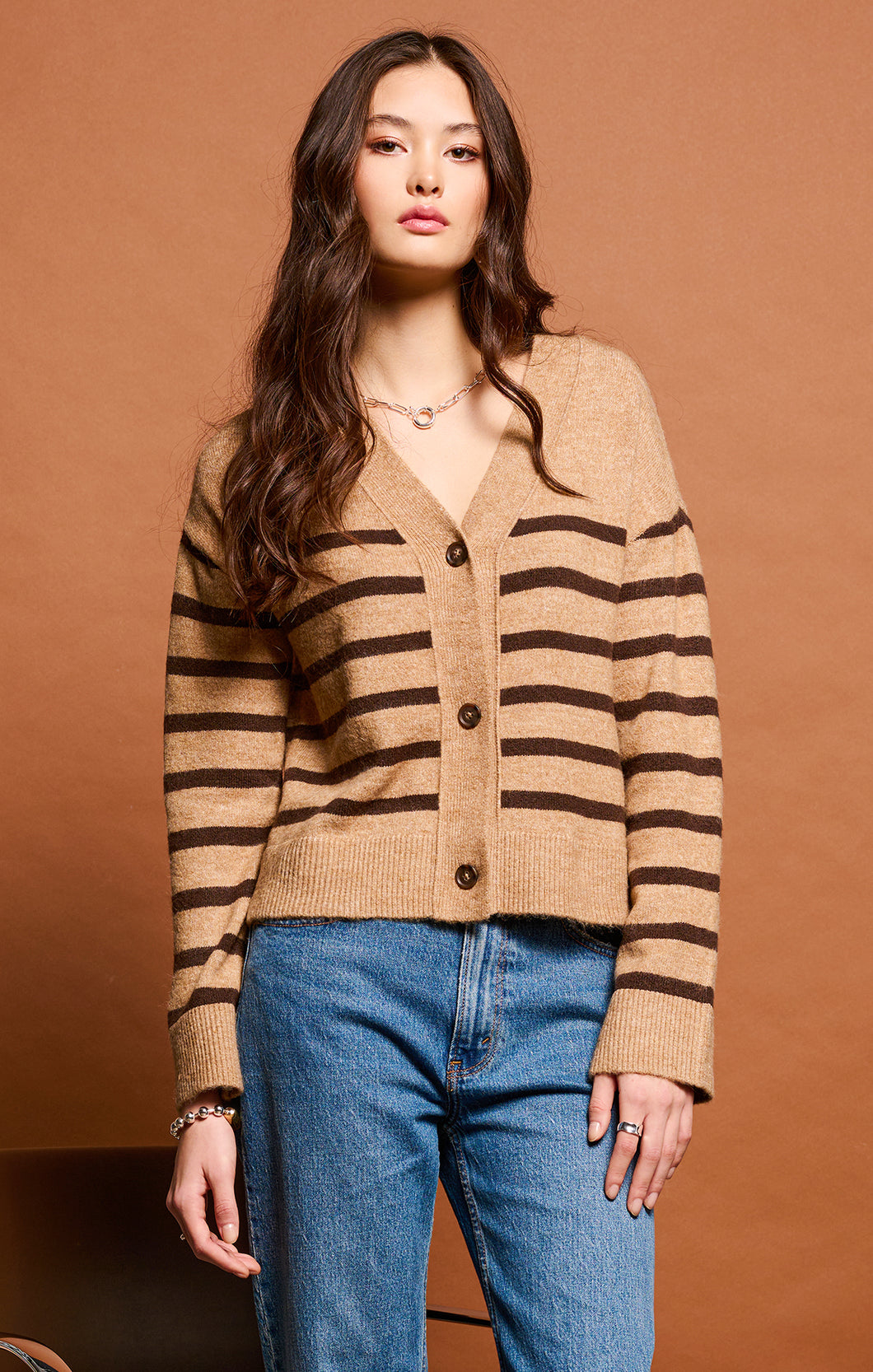 BUTTONED DROP SHOULDER CARDIGAN