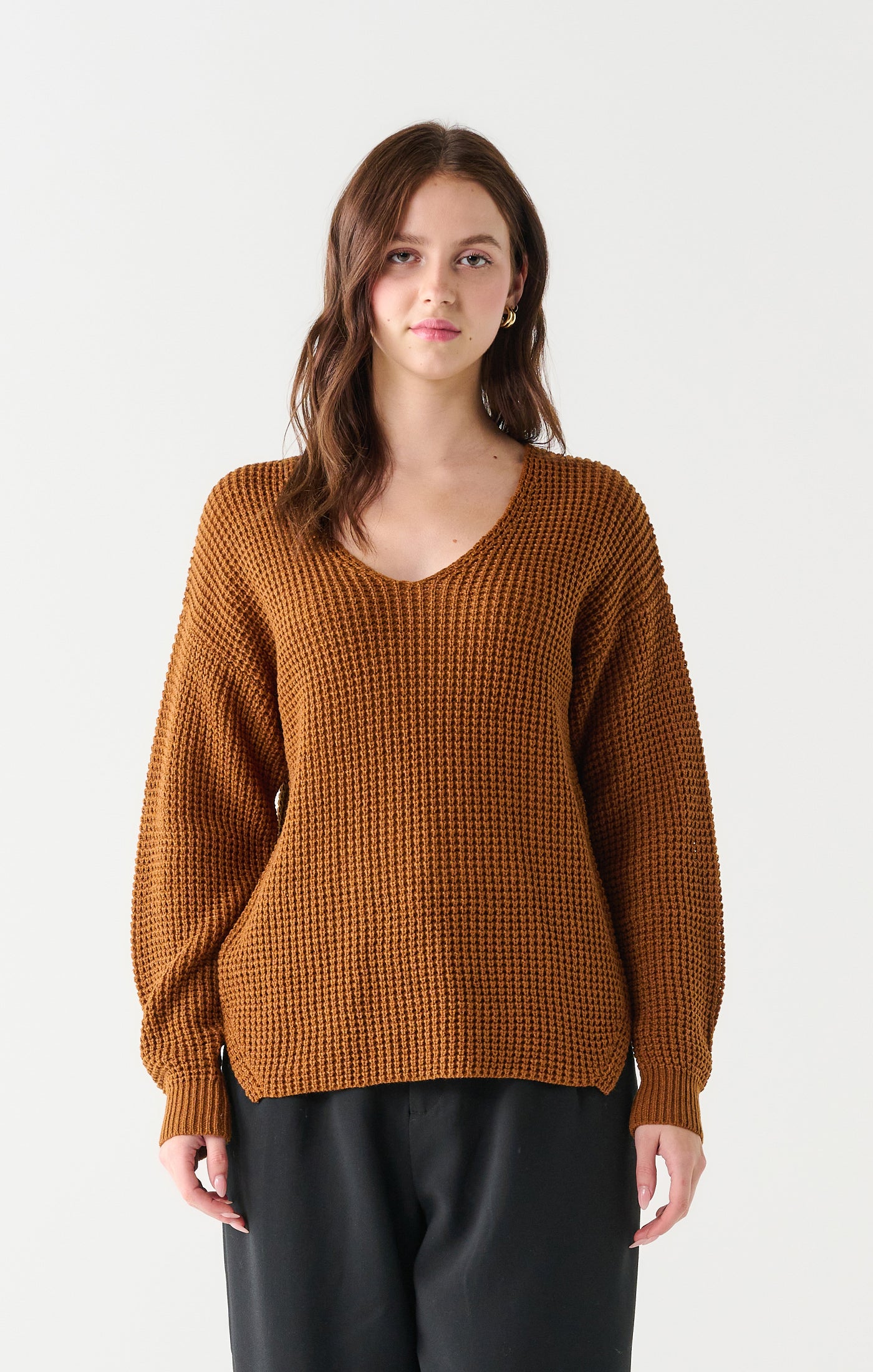 TEXTURED STITCH BEVELLED HEM SWEATER