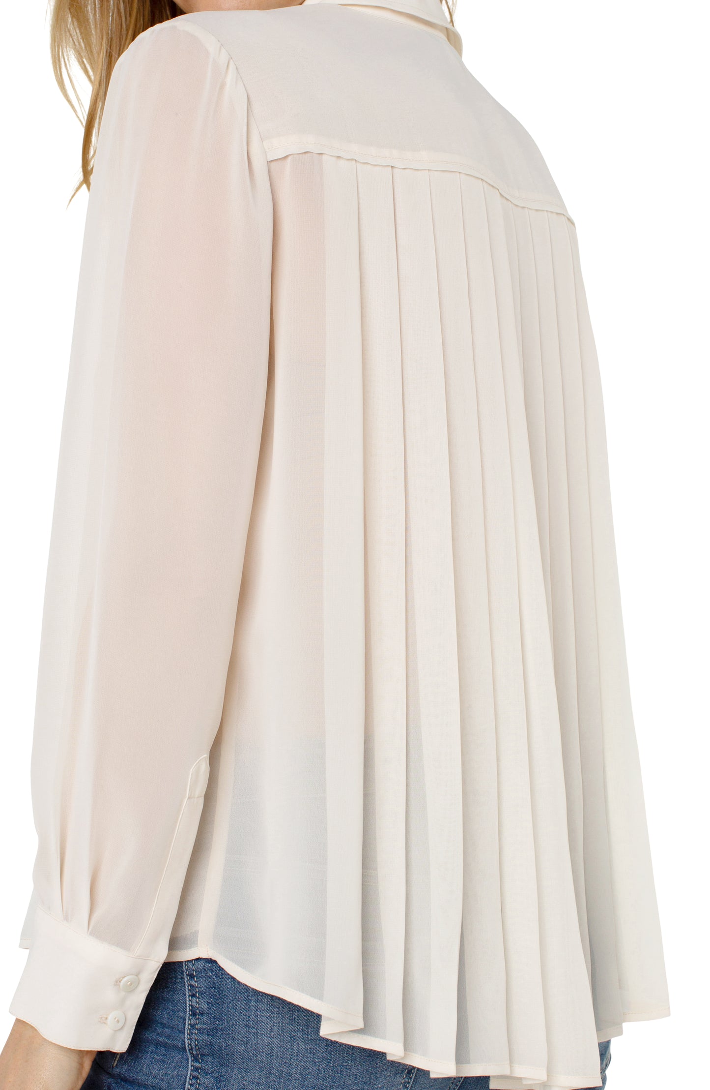 long sleeve woven shirt w/ pleat back detail