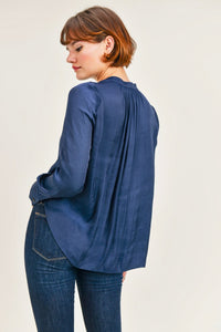 Silky fabric long sleeve blouse - Elements Berkeley