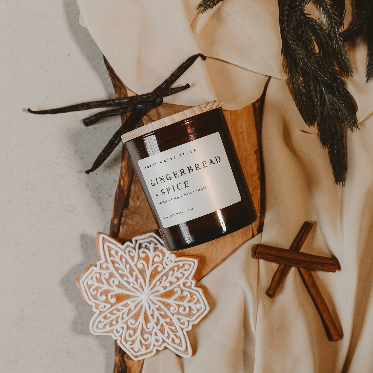Sweet Water Decor - *NEW* Gingerbread and Spice 11 oz Soy Candle - Christmas