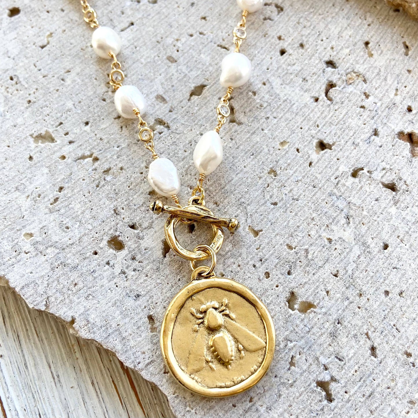 Queen Bee Pearl Necklace
