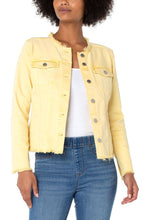 Load image into Gallery viewer, Liverpool Classic Jean Jacket With Fray Hem
